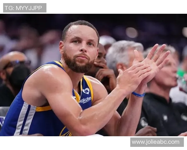 最新战报：库里全场高光瞬间集锦